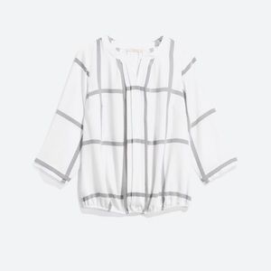 41 HAWTHORN Juanis Pleat Detail Gathering Hem Blouse | Stitch Fix | Size Medium